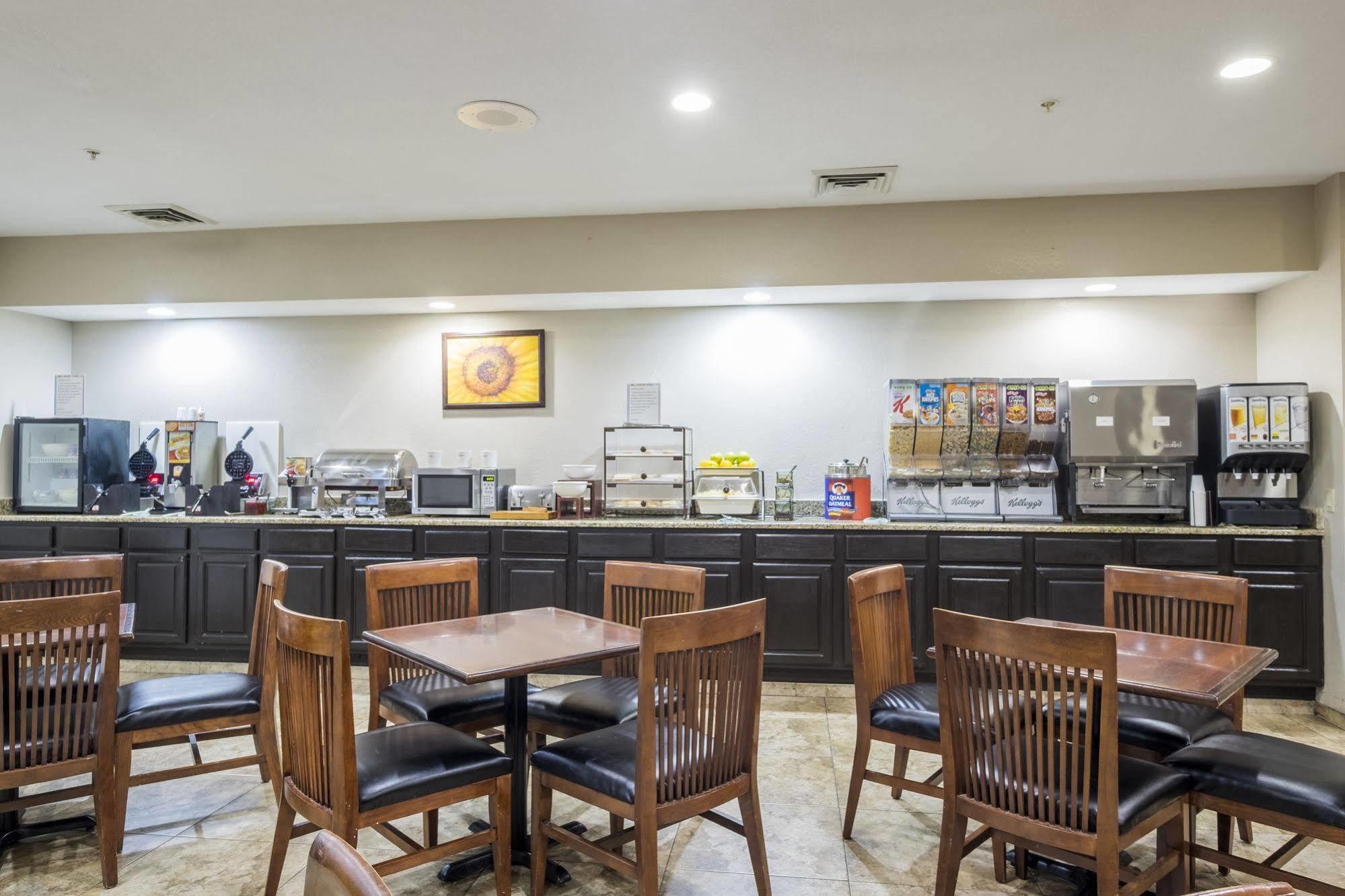 Holiday Inn Express & Suites Chicago - Matteson By Ihg ภายนอก รูปภาพ